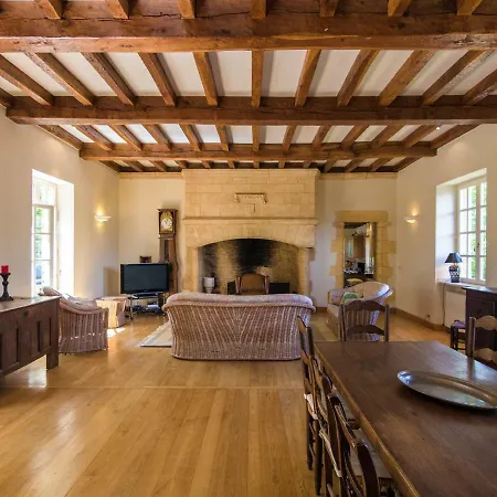Vintage Mansion In With Swimming Pool Marminiac
